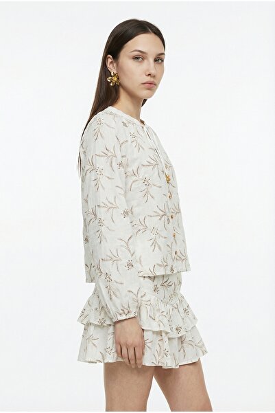 Quzu Floral Embroidered Collar Lace-Up Shirt Ecru