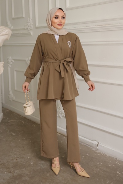 İmajButik طقم تونيك بتفاصيل ياقة كاكي وبنطلون