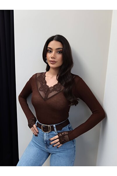 ESRAHELVACI V-Neck Lace Transparent Blouse