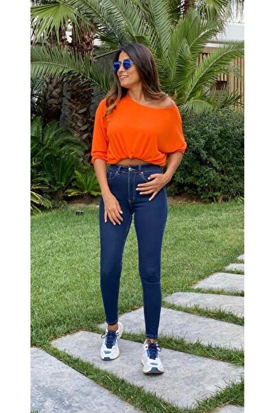 QUUL'Y Women's Dark Blue Tight-Legged Jeans