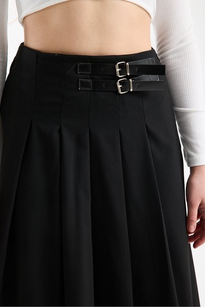 winmoda تنورة ماكسي طويلة مطوية بتفاصيل حزام جانبي 94 سم من قماش ليما - تنورة أنيقة كاملة المقاس للمحجبات وللاستخدام اليومي