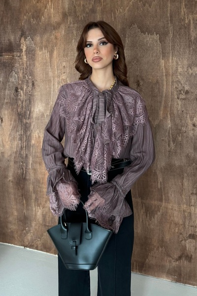 BEJNA Cămașă de damă din dantelă cu guler în straturi și legătură la gât