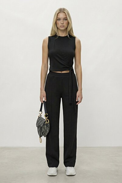 VAGGON Tie-Up Sleeveless Blouse and Pants Set