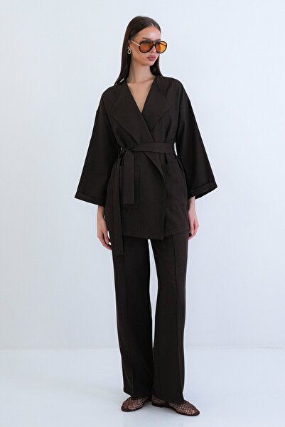 VAGGON Belted Blazer Jacket and High-Waisted Trousers Set
