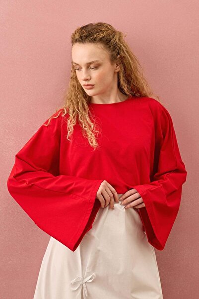 Ceylan Otantik Red Single Jersey Bat Sleeve Crop Top