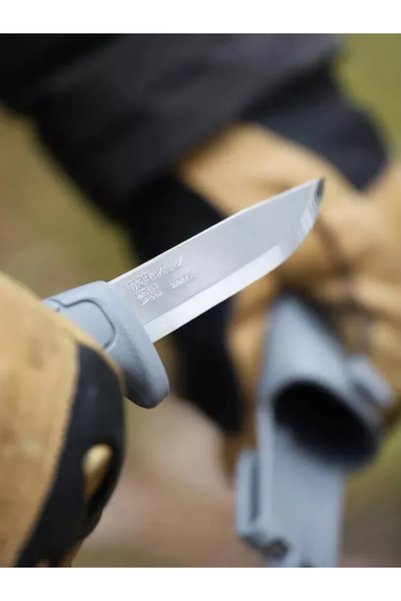 Morakniv Cutit de vanatoare cu teaca Basic 546 (S), gri