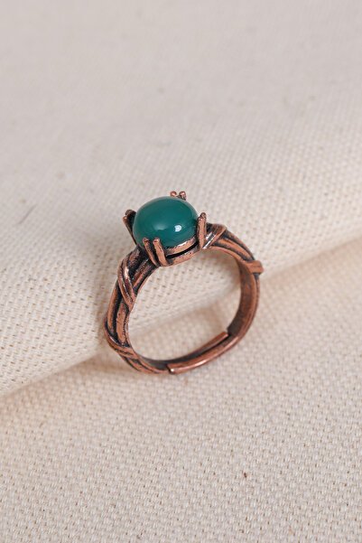 Süspüs Accessories Adjustable Copper Ring with Green Stone and Claw Setting