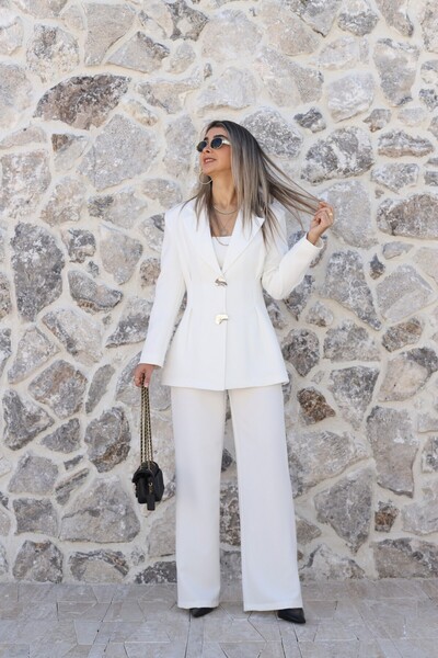 bytugcekaya White pleated double button blazer set