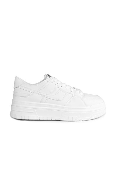 Buzzmania Tamara white women's sports shoes