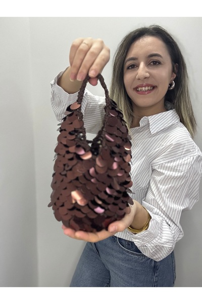 BAGS حقيبة فستان سهرة مزينة بالترتر باللون البني