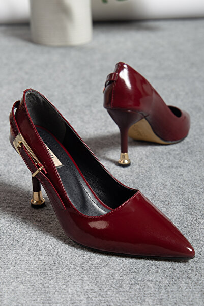 M Miss dark moda Κομψό γυναικείο στιλέτο με χρυσή πόρπη και λεπτομέρεια στο τ...