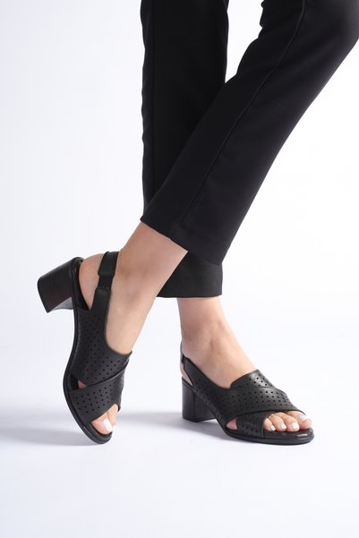 aka prestij ayakkabı comfort Genuine Leather Orthopedic Poly Sole Strapped Patterned Women's Sandals