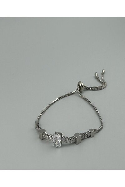 burjalmodah A stylish bracelet with a modern design, adorned with sparkling c...