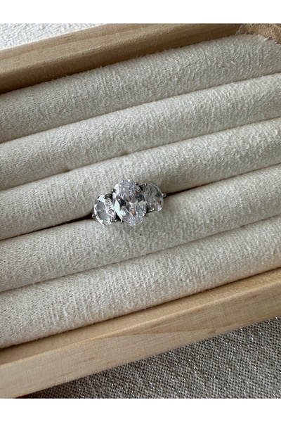 ringbox Special Series - Silver Colored Ring with 3 Oval Stones