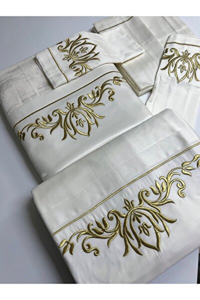 Home Karlla nakışlı pamuklu pike nevresim set