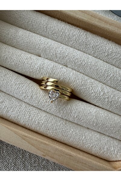ringbox Special Series - Gold Ring with Heart Detail