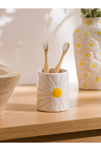 LC Waikiki Rmz Gi̇yi̇m Farkiyla Ceramic External Brush Holder with Flower Fig...