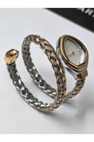 GENERAL A watch with a balanced design that blends elegance and luxury