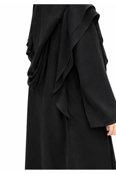 WAHAJ DRESSES Black abaya with chiffon design