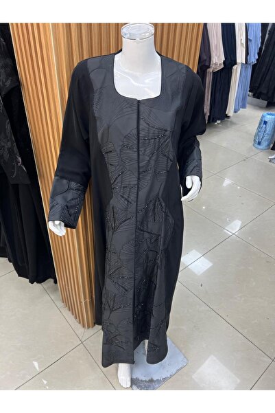 Korean A formal and elegant abaya with pleated details at the front and on th...