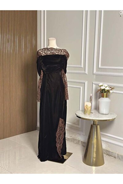 vanus fashion 6765 - A brown velvet dress with an attractive design