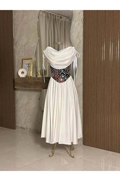 vanus fashion 6956 - White midi dress with colorful details