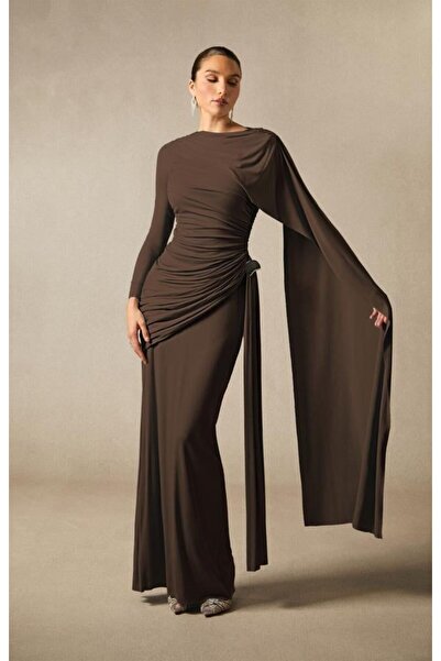 antyora A beautiful and exquisite evening dress with a remarkable softness; t...