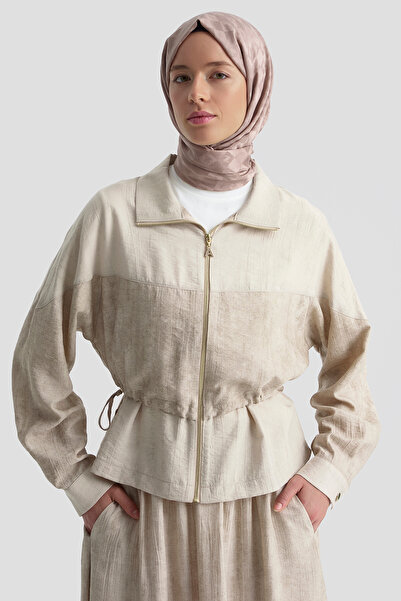 Armine Efekt Kumaşlı Ceketli Takım Bej