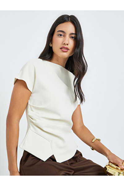 Styli White Solid Blouse with Asymmetric Hem