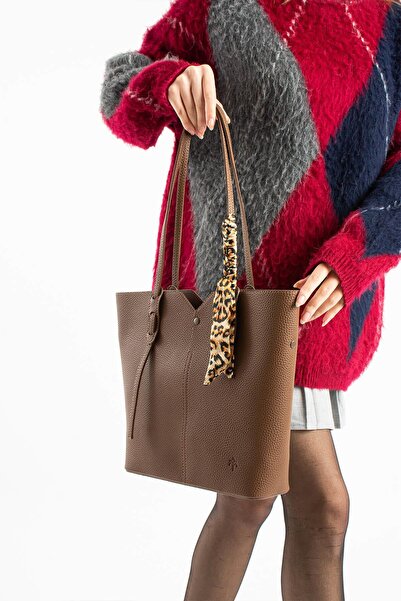 Jacquline Elyya Women's Shoulder Bag