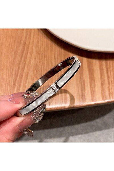 Choice سوار من التيتانيوم الصلب بلون فضي - 5 قطع من Yupsk، مرصع بالزركون اللا...