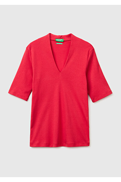 United Colors of Benetton Γυναικείο κόκκινο μπλουζάκι από 100% βαμβάκι με μισ...