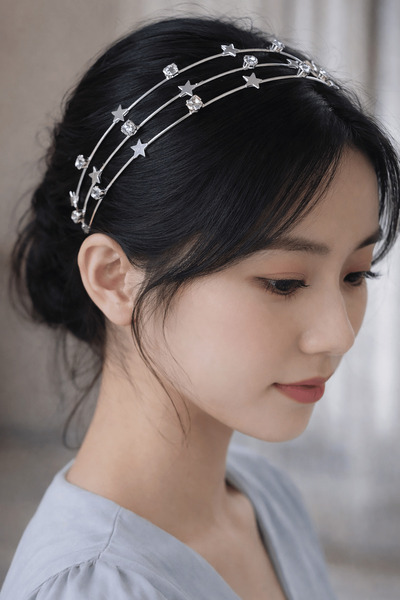 TAKIŞTIR Ασημί Χρώμα Μεταλλικό Στέμμα με Φιγούρα Αστεριού και Πέτρινη Λεπτομέ...