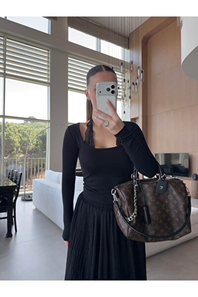 BB Bensu Buyruk BLUZĂ CU GULER DESCHIS ȘI DANTELĂ LA GÂT NEGRU