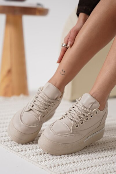 Mulini Woman's beige hidden heel sneaker tr04ms01c