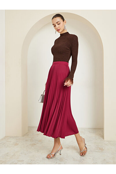 Styli Burgundy Pleated Midi Skirt