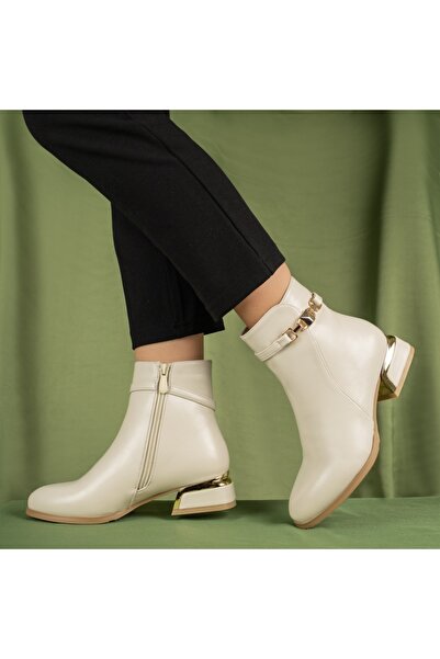 Modlet.ro Дамски бежови ботуши с ток и декоративен аксесоар MOD06996