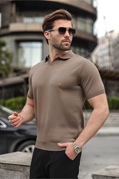 Madmext Ανδρικό κοντομάνικο πλεκτό μπλουζάκι με λαιμόκοψη πόλο σε ανοιχτό καφ...