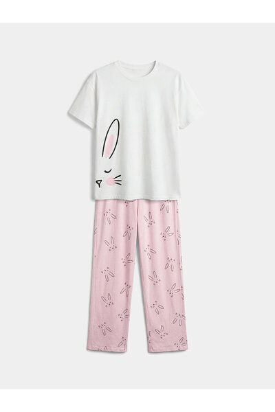 LC Waikiki طقم بيجاما نسائي مطبوع برقبة دائرية