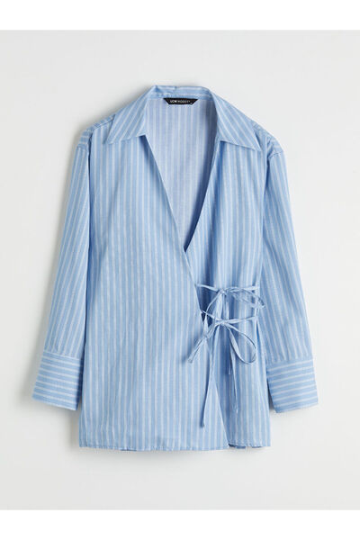 LC Waikiki GiyÇık Store Mavi Kruvaze Yaka Çizgili Poplin Kadın Tunik