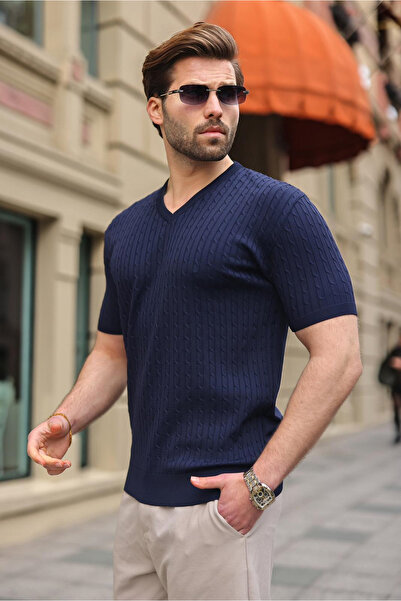 Madmext Mornarsko plava pletena majica kratkih rukava sa V-izrezom za muškarc...