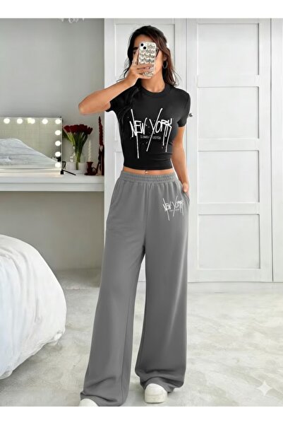 COMANCHERO Women's Newyork Printed Crop T-Shirt and Wide Leg Baggy Sweatpants...