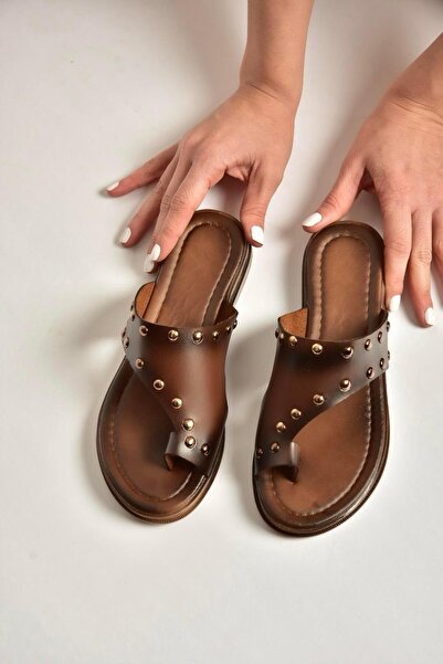 Fox Shoes Y390450403 Brown Genuine Leather Women's Slippers with Staple Detail