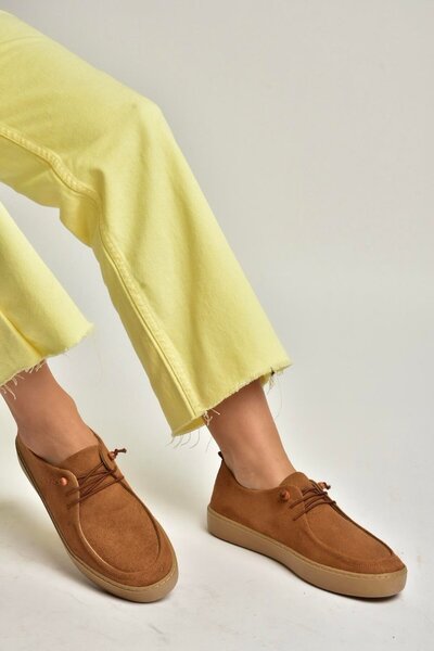 Fox Shoes Y602170902 حذاء كاجوال برباط من جلد الغزال بلون أسمر