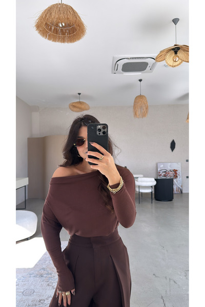 Buket Teke Brown Buzzy Off-Shoulder Blouse