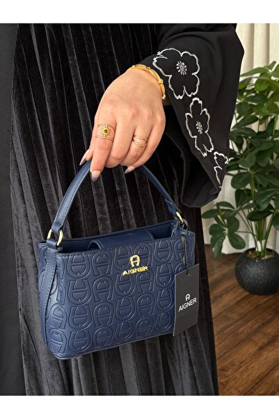 yj Aigner Shoulder Bag