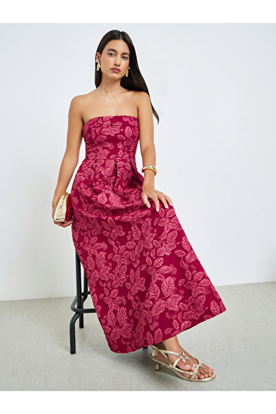 Styli Red Jacquard Sleeveless A-Line Maxi Dress