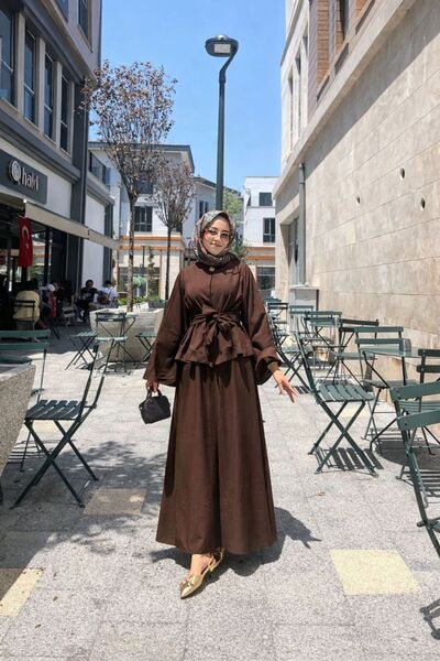 W WARGA TEK DÜĞMELİ ETEKLİ TAKIM