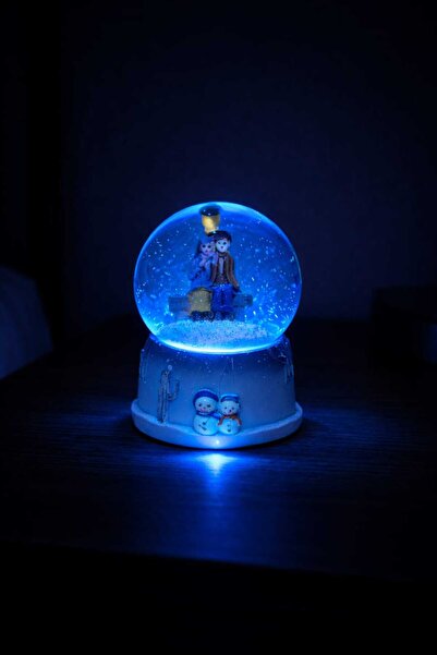 KURI Kış Temalı Aşık Çift Kar Küresi Biblo