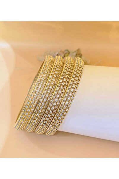 Arjwan Accessories أساور مطلية مذهلة ببريق آسر ولمعان مبهر